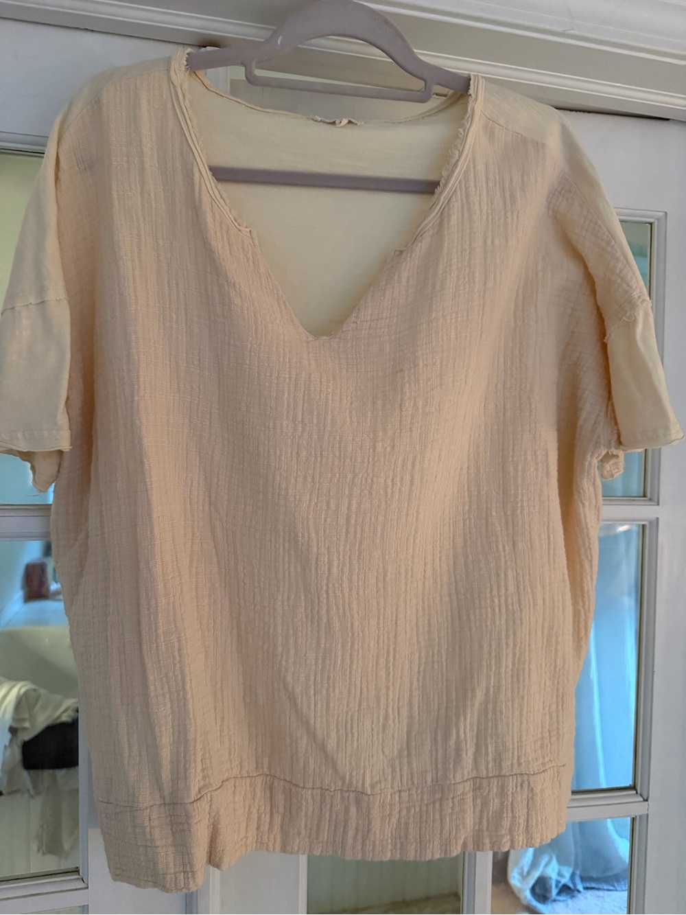LA MIEL Pale Cream V-Notch Short Sleeve Tunic